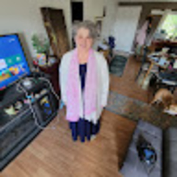 Meet your Posher, Jeanne - Picture 1 of 1